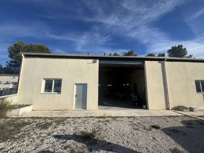 Location Immobilier Professionnel Local professionnel Nîmes (30000)
